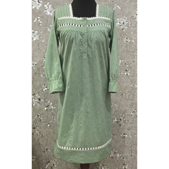 SoieRose SR-1201 Victorian Cotton Nightgown – Sage Green with Lace Accents - Picture 3 of 11